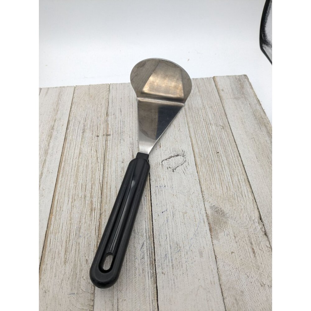 Vintage Potato Vegetable Solid Blade Masher Black Handle Utensil 9 1/4"